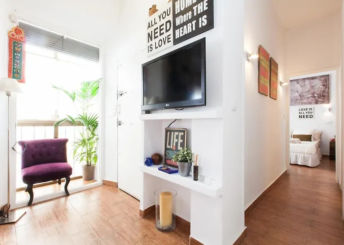 Sweet Home In Downtow In Seville